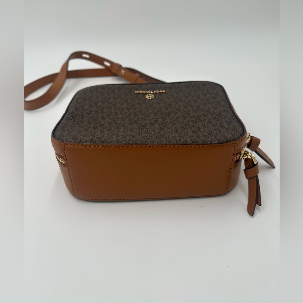 Michael Kors Jet Set Charm Small Logo Crossbody Bag - Picture 2 of 10